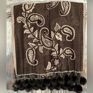 Elegant Brown Paisley Throw Blanket